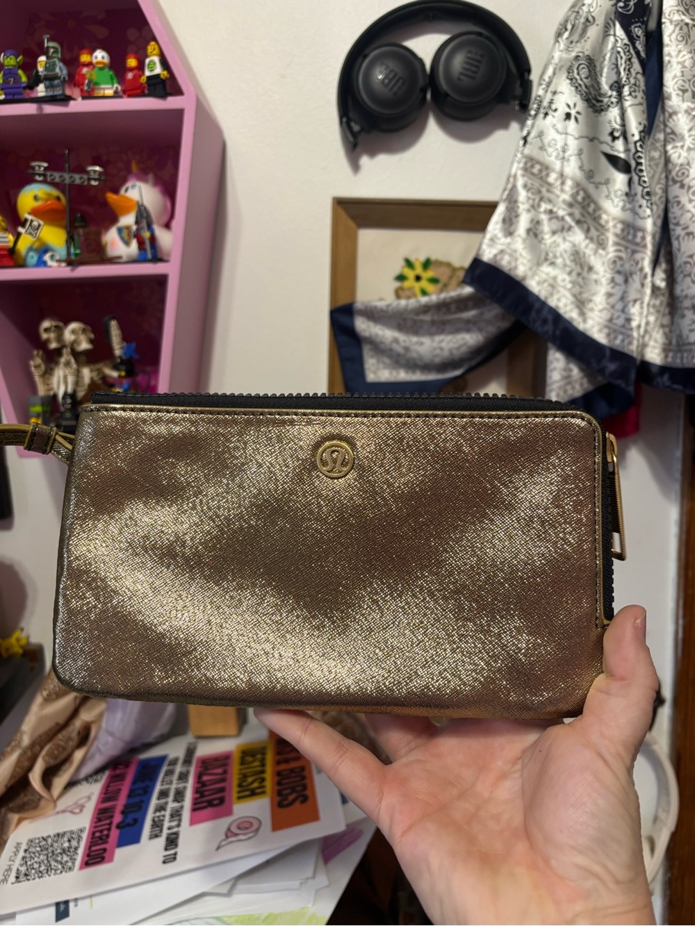 lululemon Limited Edition Gold Holiday Goody Bag Wallet